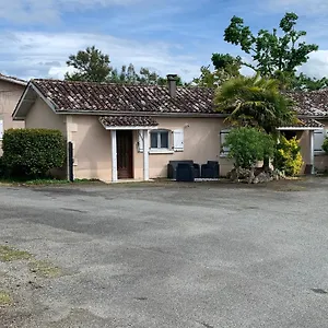 Hébergement de vacances Petite Maison Dans Un Village Du Gers, Sabazan